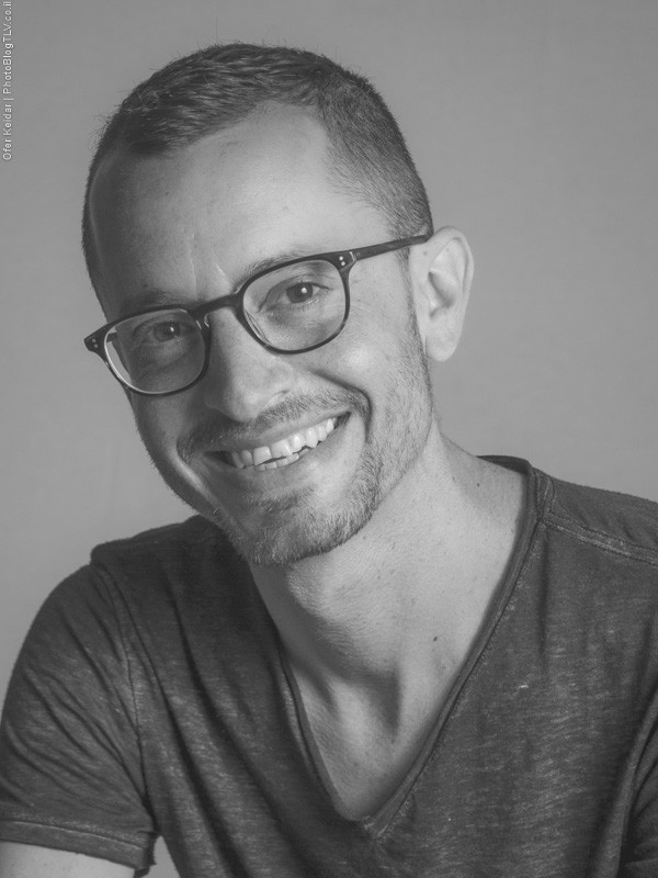 "הביסקסואליות הכניסה לחיים שלי צבעים חדשים, מורכבים ומופלאים. להיות ביסקסואל זו מתנה מבחינתי"