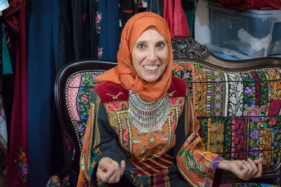 תיירות טייבה - טיול לטייבה במסגרת סדנת צילום בטייבה |המצלמה מוסיפה חמישה קילו | עפר קידר תיירות טייבה - טיול לטייבה במסגרת סדנת צילום בטייבה |המצלמה מוסיפה חמישה קילו | עפר קידר