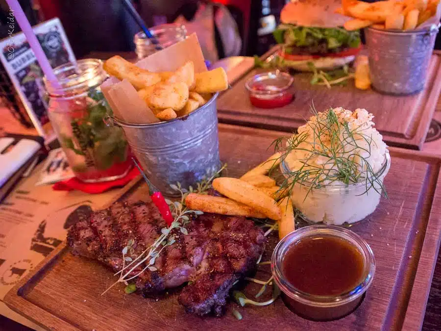 פוזנן למטייל - מדריך אטרקציות בפוזנן, פולין | המצלמה מוסיפה חמישה קילו | עפר קידר פוזנן למטייל - מדריך אטרקציות בפוזנן, פולין | המצלמה מוסיפה חמישה קילו | עפר קידר