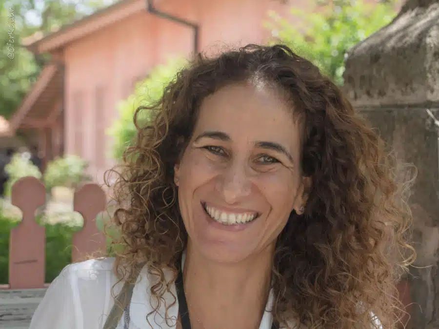 זכרון יעקב | טיול לזכרון יעקב עם צהלה ברוש | המצלמה מוסיפה חמישה קילו | עפר קידר זכרון יעקב | טיול לזכרון יעקב עם צהלה ברוש | המצלמה מוסיפה חמישה קילו | עפר קידר