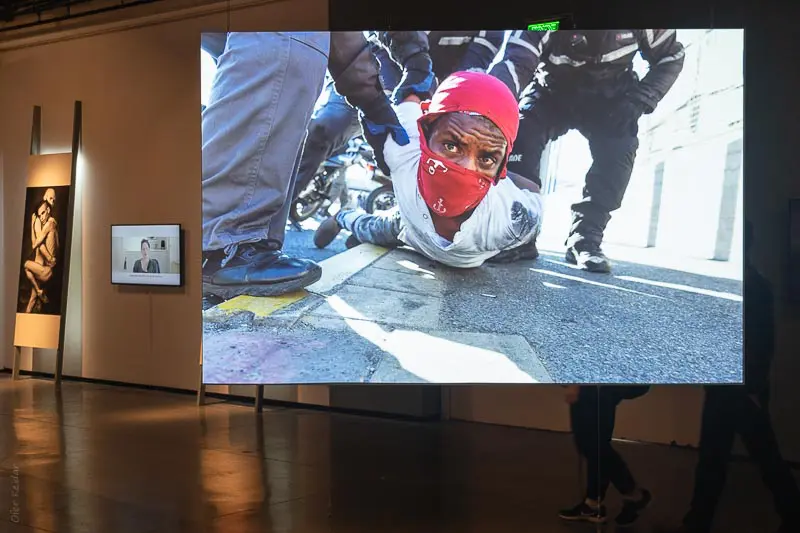 תערוכת עדות מקומית במוזיאון ארץ ישראל בתל אביב תערוכת עדות מקומית במוזיאון ארץ ישראל בתל אביב